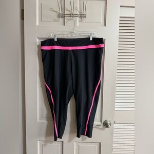 Women's Xersion Capri Leggings Athletic Size 2XL